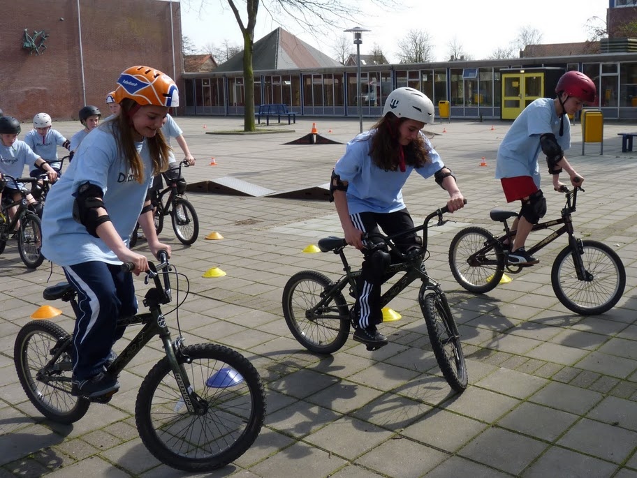 Fietsclinic Gobiking tijdens AGU Egmond-Pier-Egmond